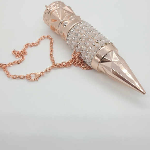 Waterproof eyeliner ans Three shade lipstick - Picture 8 of 8